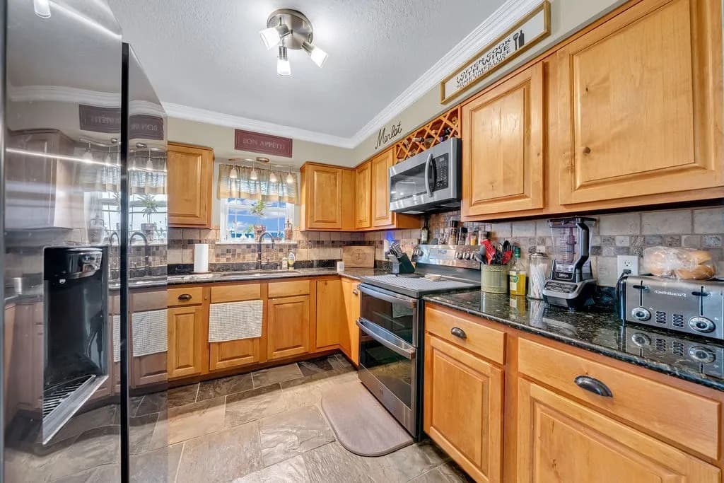 8890 Harper Road - Photo 2